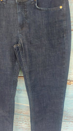 Load image into Gallery viewer, Juliet 3/4 Denim trousers
