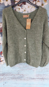 Angora cardi