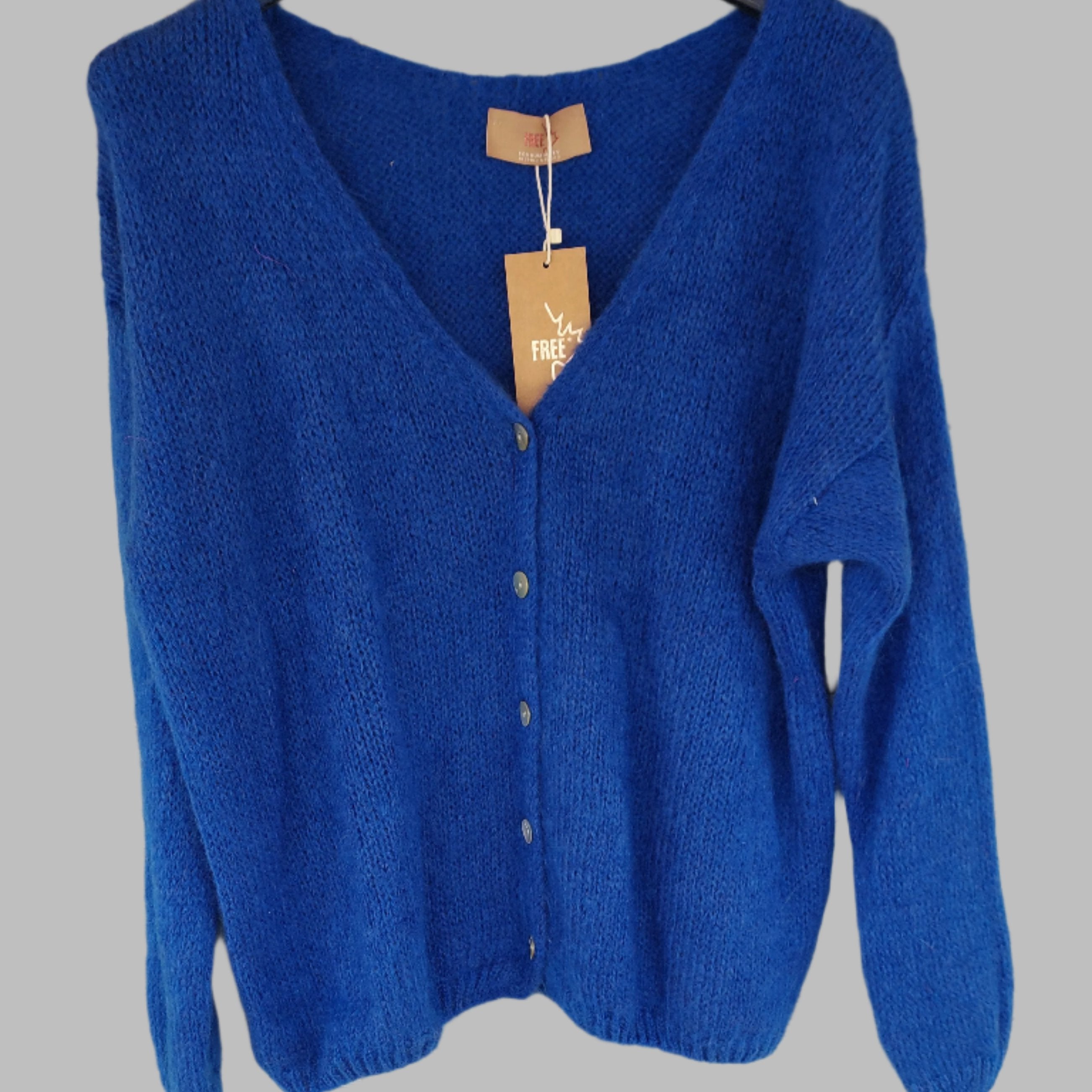 Angora cardi