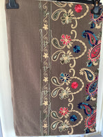 Load image into Gallery viewer, Paisley shawl
