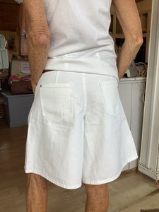 A line shorts