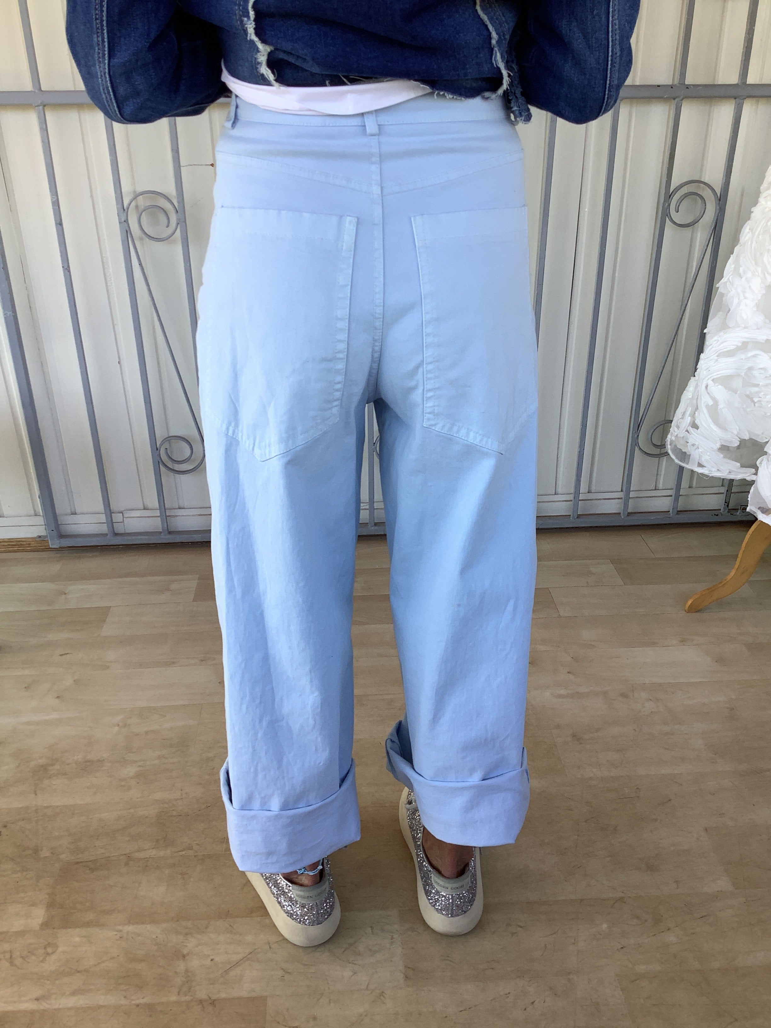 Wide vibe trousers.