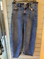 Load image into Gallery viewer, Summer barrel denims
