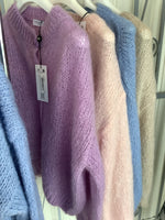 Load image into Gallery viewer, Cozy cardigan
