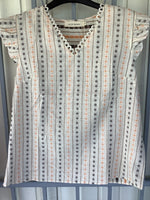 Load image into Gallery viewer, Boho Ruffle Sleeve top
