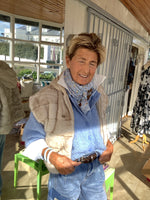 Load image into Gallery viewer, Fun fur gilet
