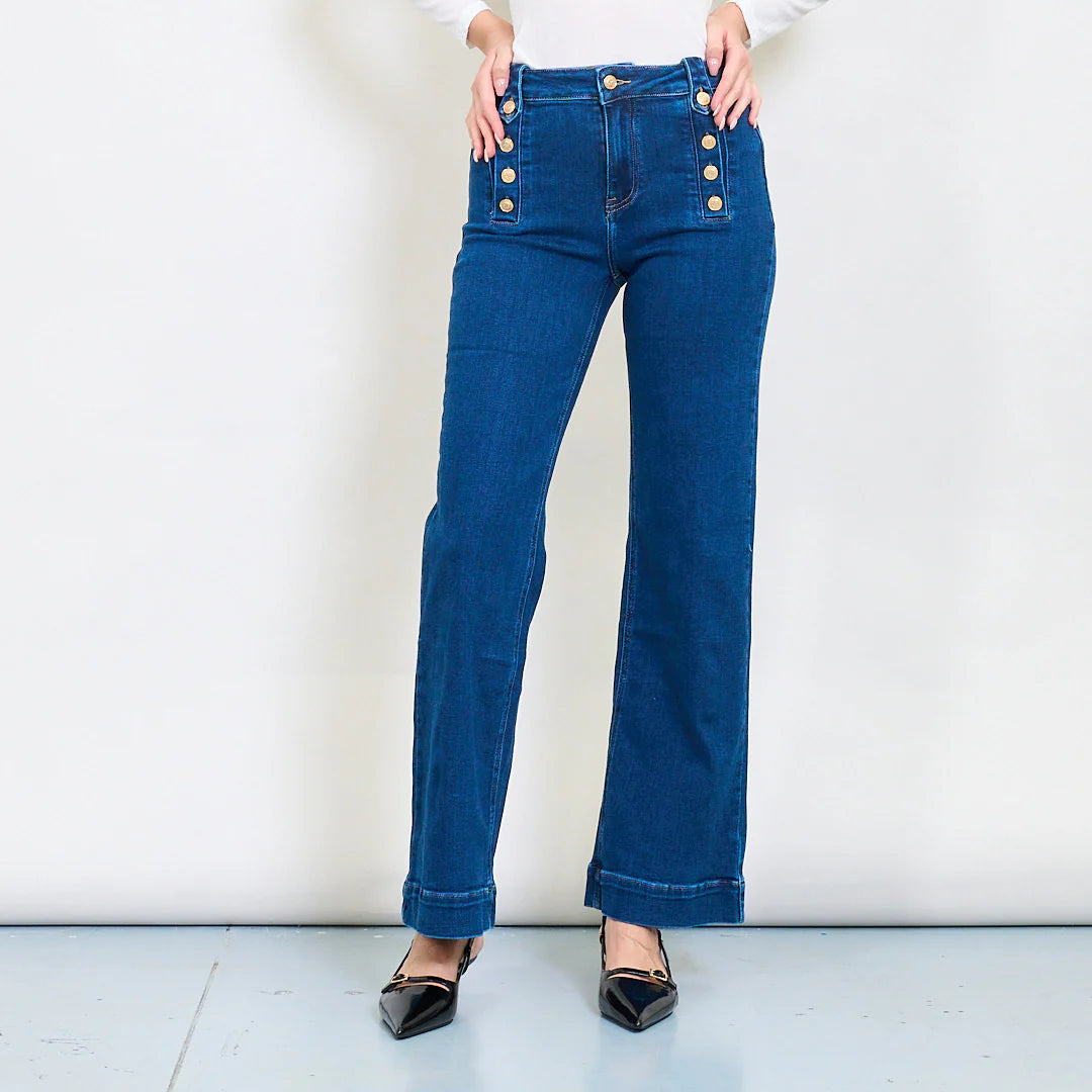 High-waisted sailor-style jeans with decorative front buttons