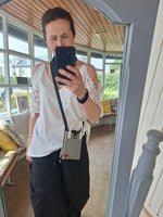 Load image into Gallery viewer, Cold shoulder top
