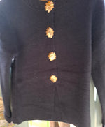 Load image into Gallery viewer, Gold button cardi

