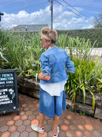 Load image into Gallery viewer, Bermuda Shorts
