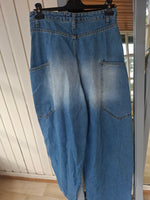 Load image into Gallery viewer, Just west Jeans
