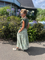 Load image into Gallery viewer, Poupee skirt
