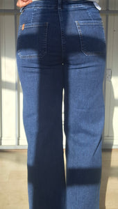 Wide n’ free denims