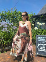 Load image into Gallery viewer, Veranno dress
