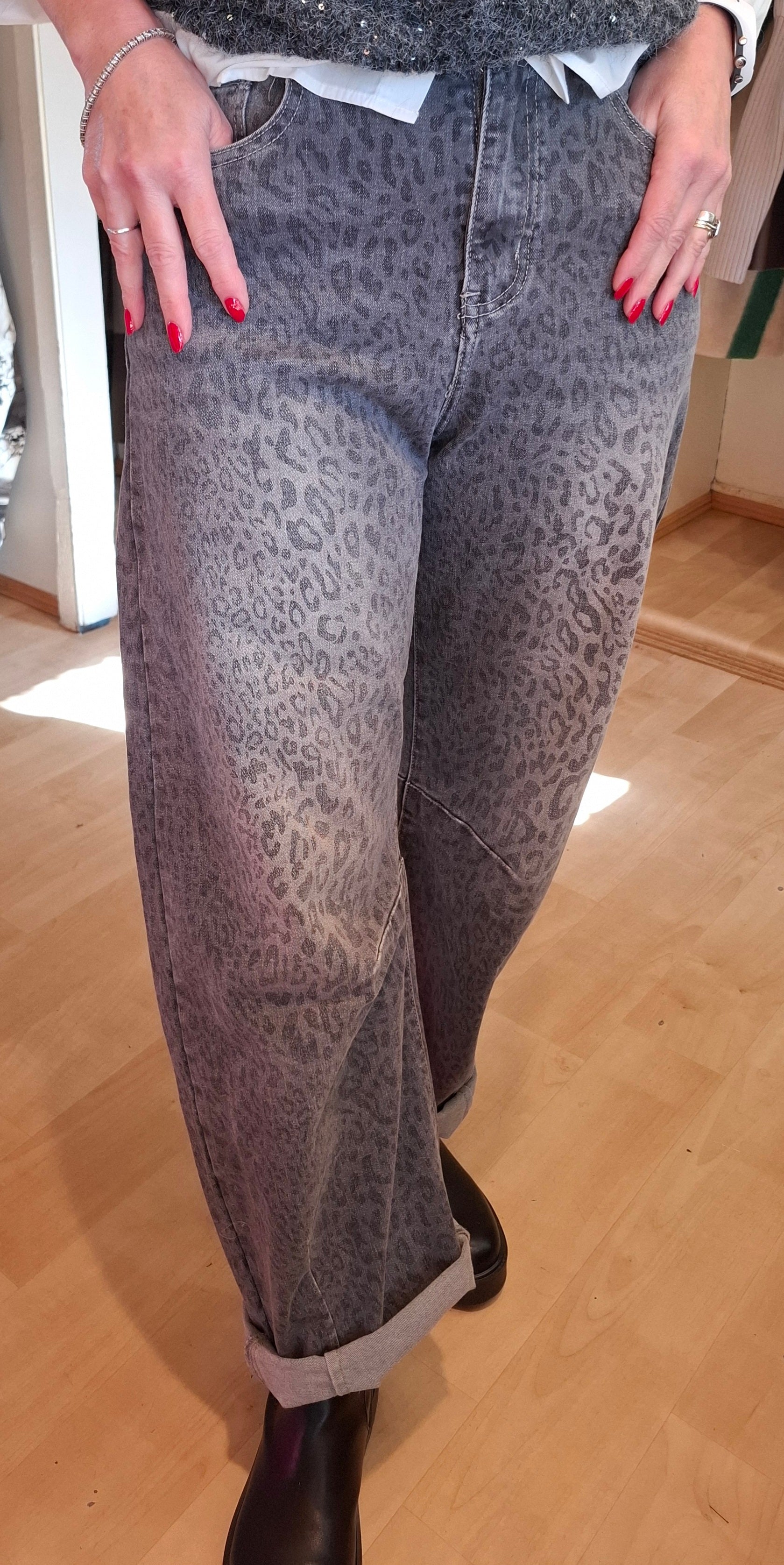 Leopard print denims