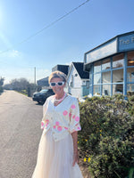 Load image into Gallery viewer, Flower cardi
