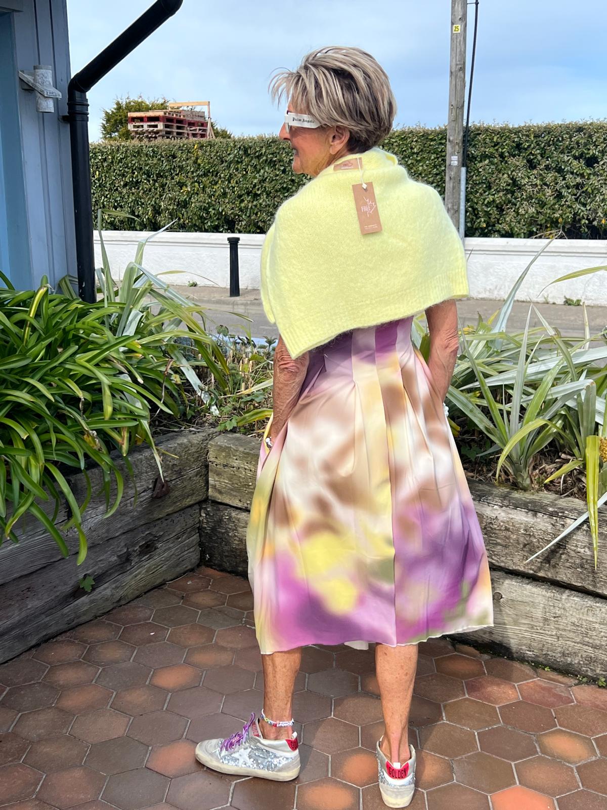 HIGH At - Length dress