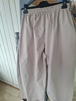 Load image into Gallery viewer, Just west barrel trousers
