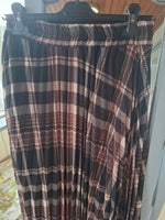 Load image into Gallery viewer, Pleated checkered skirt

