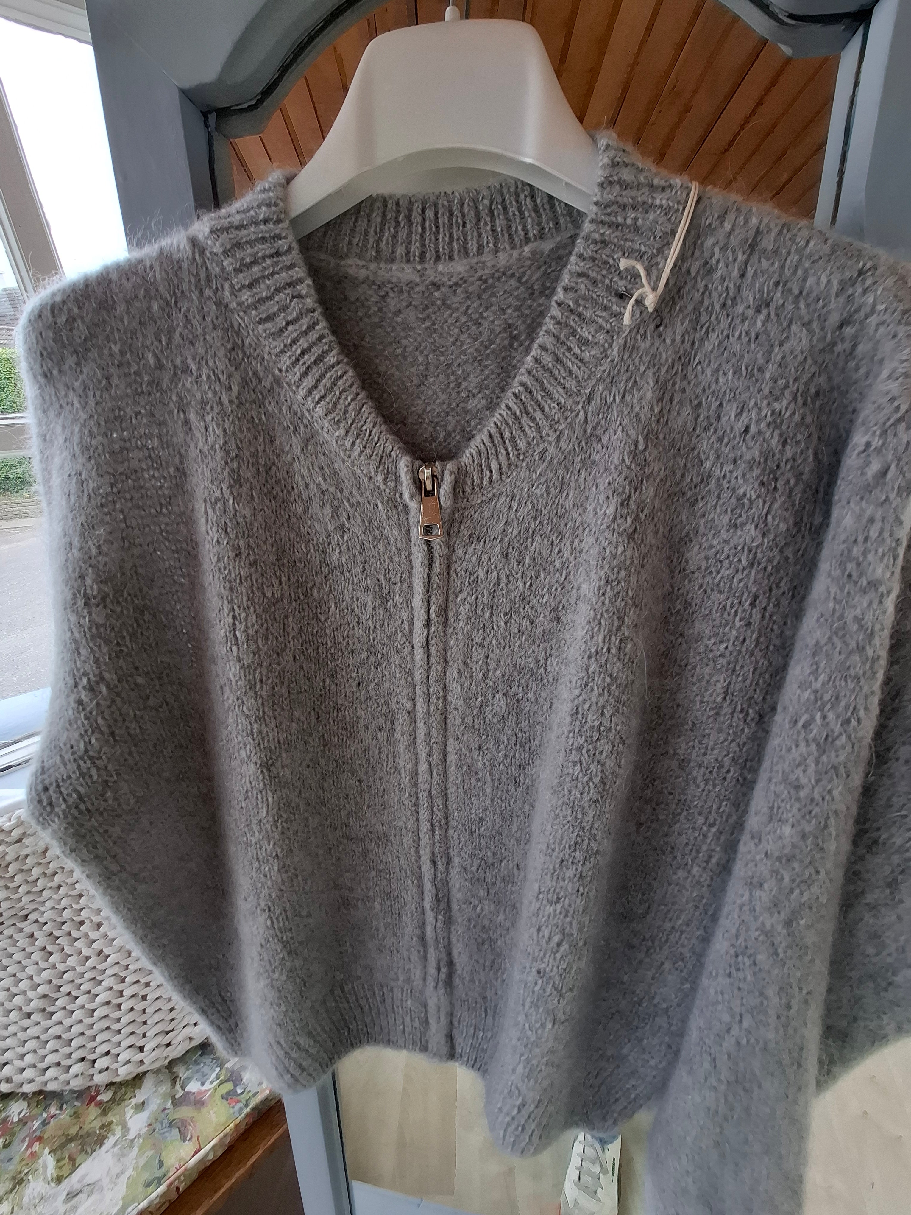 Victoria cardigan