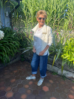 Load image into Gallery viewer, Balloon leg jeans
