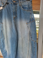 Load image into Gallery viewer, Just west Jeans
