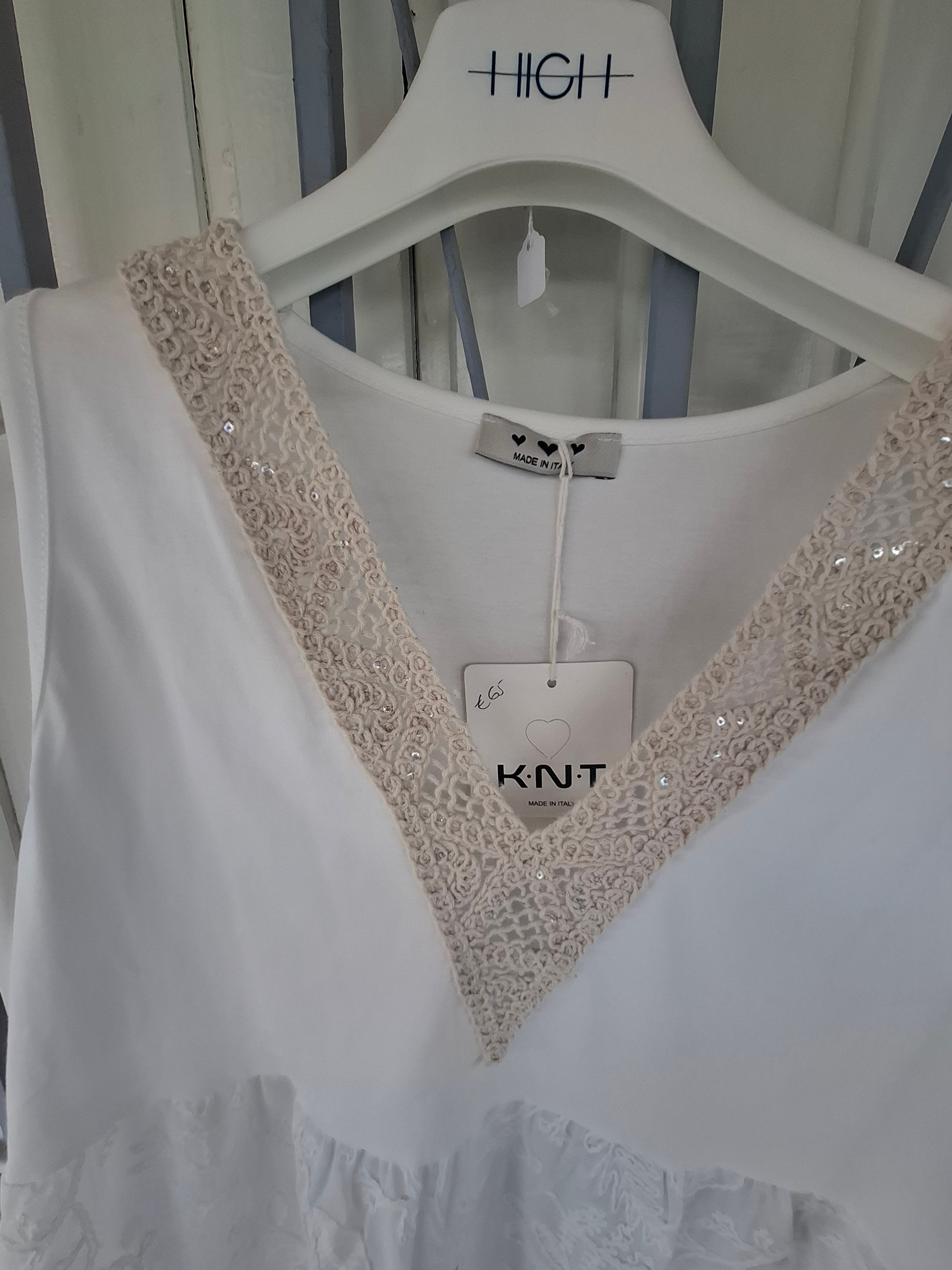 V neck lace trim top