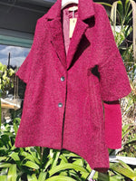 Load image into Gallery viewer, Cosy coat with ribbed sleeve
