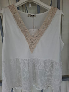 V neck lace trim top