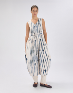 Load image into Gallery viewer, HIGH Smoulder dress
